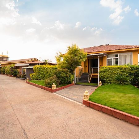 Red Button Resort Mahabaleshwar Exterior photo